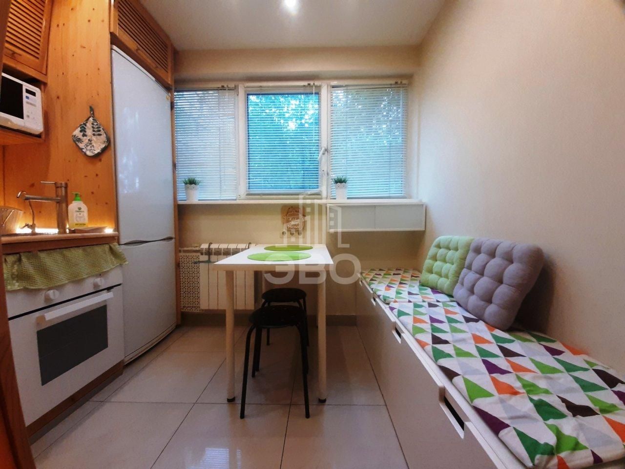 двухкомнатная квартира в Санкт-Петербурге по адресу: Маршала Казакова ул., 10, к 1