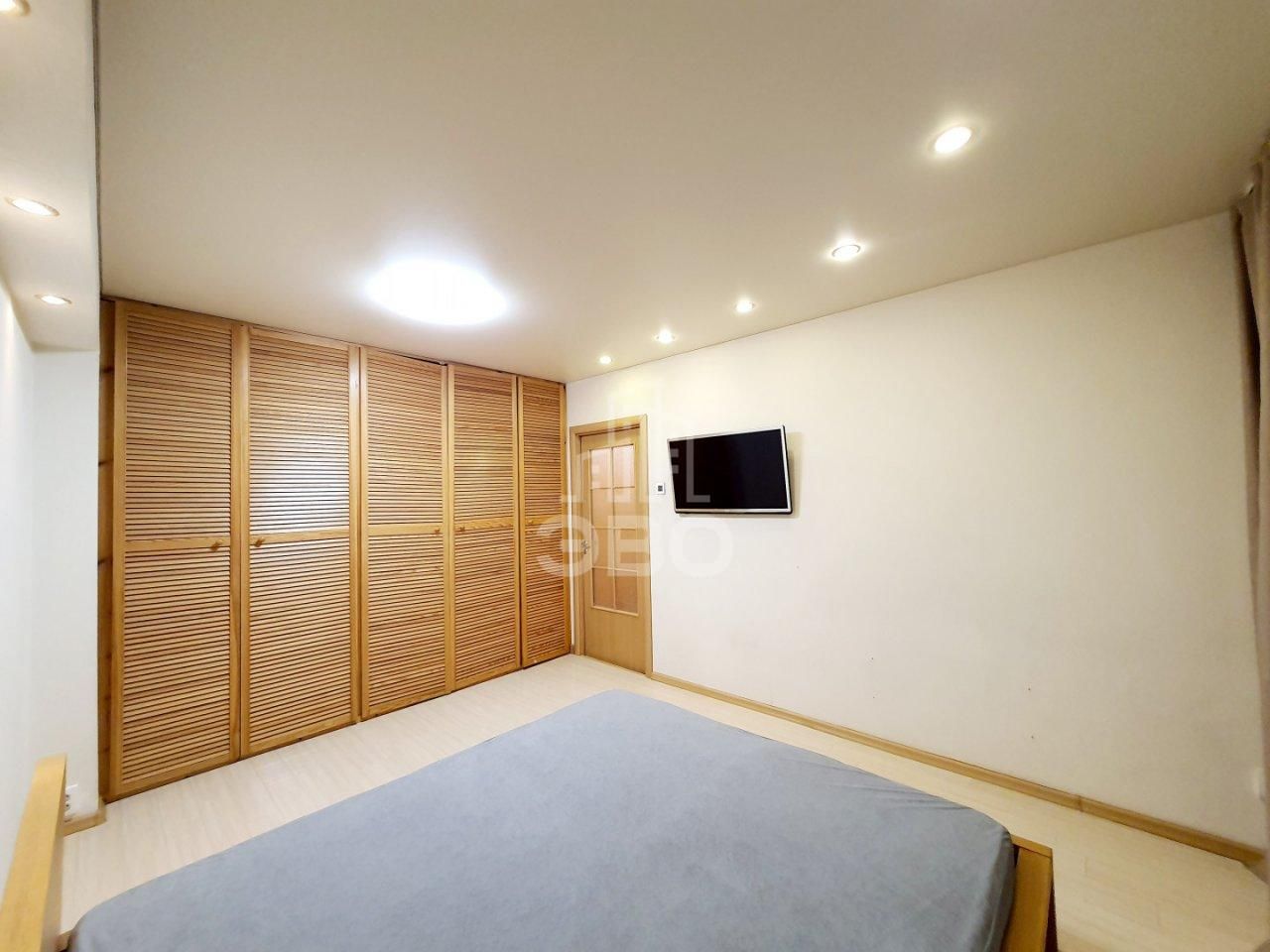 двухкомнатная квартира в Санкт-Петербурге по адресу: Маршала Казакова ул., 10, к 1