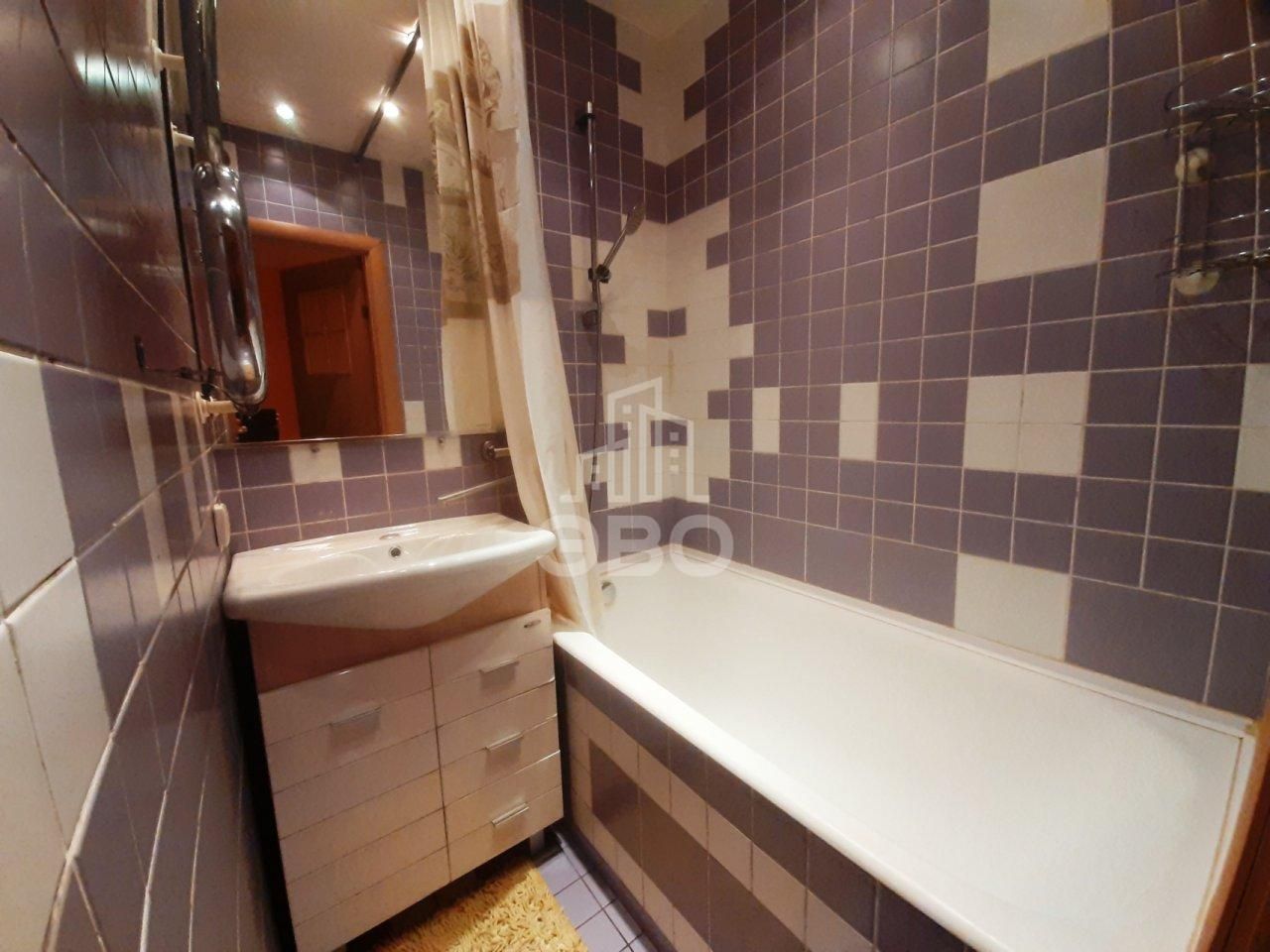 двухкомнатная квартира в Санкт-Петербурге по адресу: Маршала Казакова ул., 10, к 1