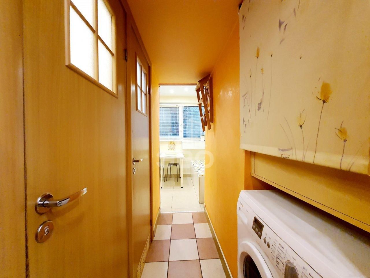 двухкомнатная квартира в Санкт-Петербурге по адресу: Маршала Казакова ул., 10, к 1