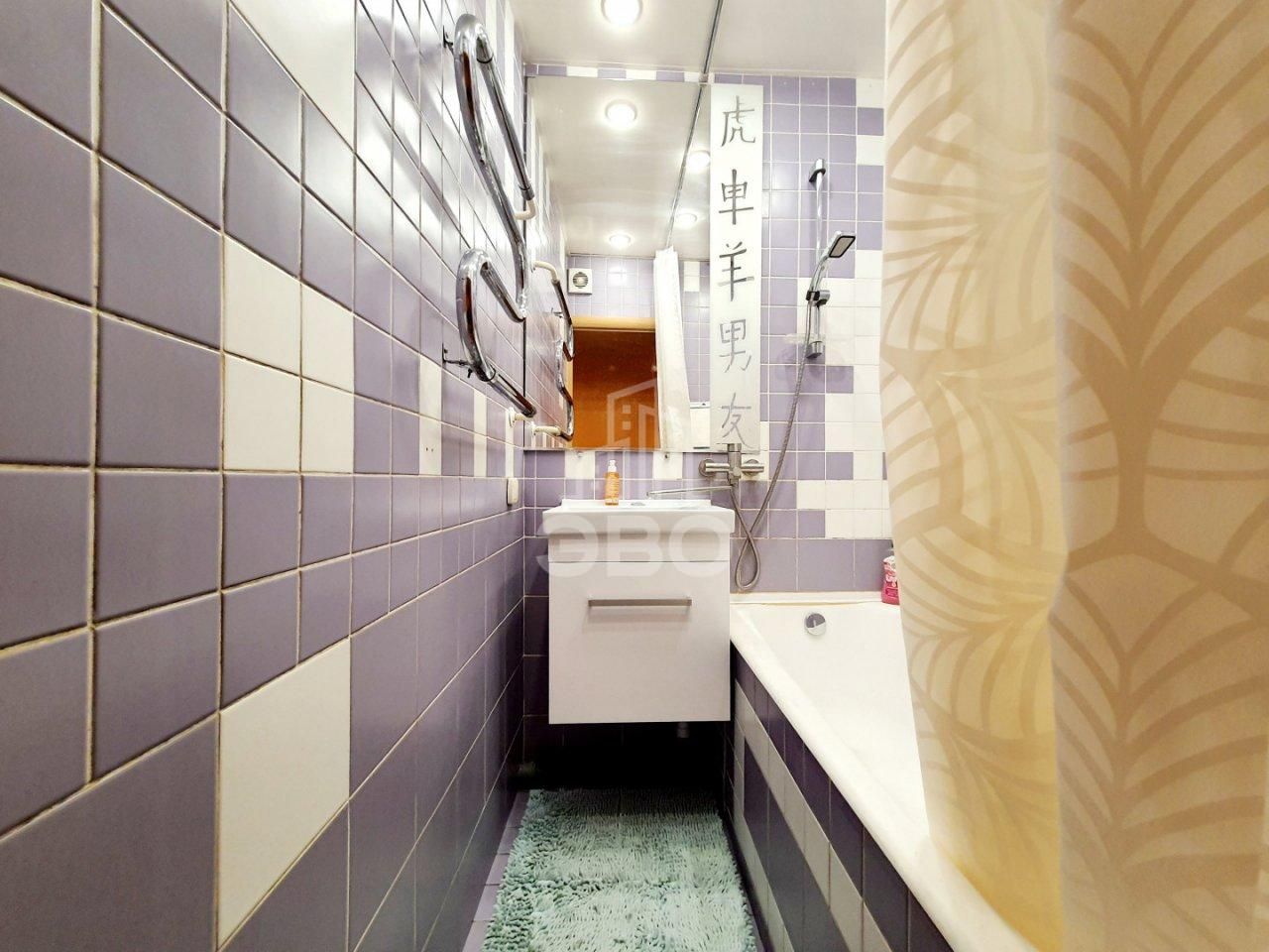 двухкомнатная квартира в Санкт-Петербурге по адресу: Маршала Казакова ул., 10, к 1