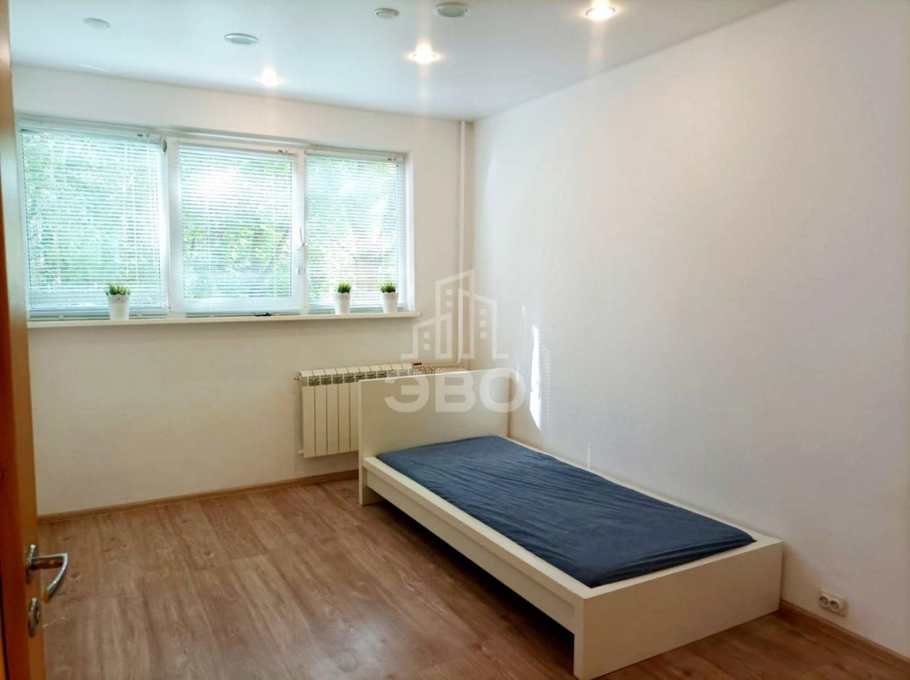 двухкомнатная квартира в Санкт-Петербурге по адресу: Маршала Казакова ул., 10, к 1