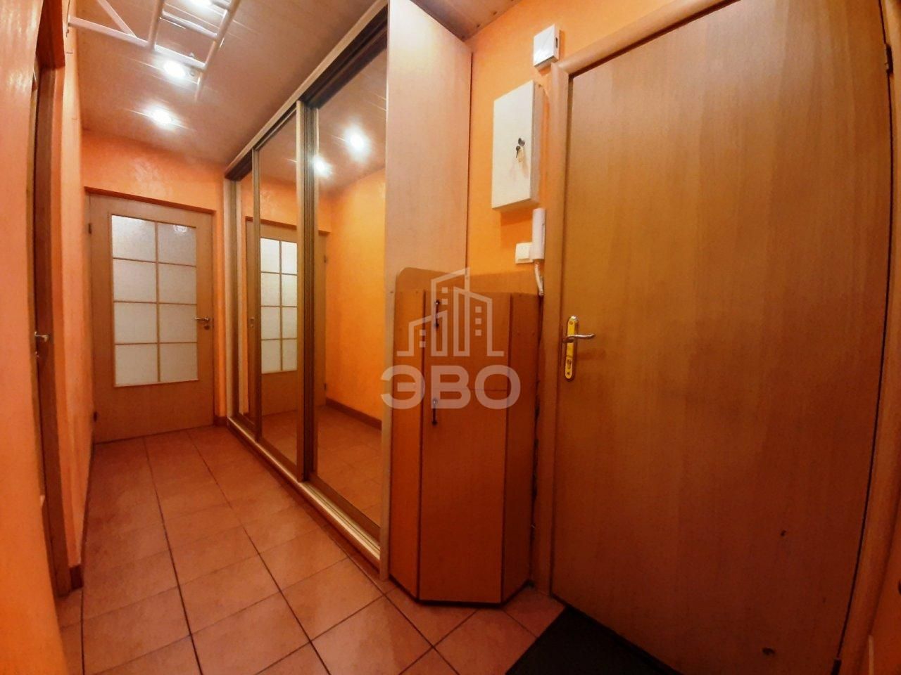 двухкомнатная квартира в Санкт-Петербурге по адресу: Маршала Казакова ул., 10, к 1