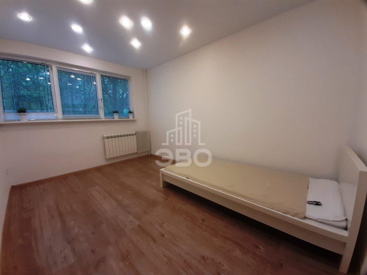 двухкомнатная квартира в Санкт-Петербурге по адресу: Маршала Казакова ул., 10, к 1