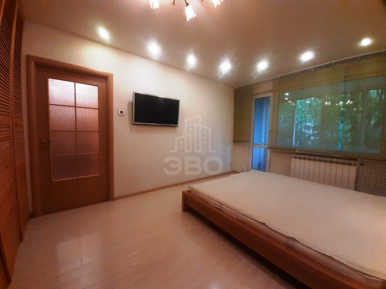 двухкомнатная квартира в Санкт-Петербурге по адресу: Маршала Казакова ул., 10, к 1