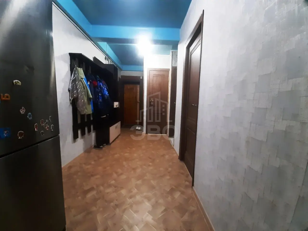 трехкомнатная квартира в Санкт-Петербурге по адресу: Коллонтай ул., 27, к 3