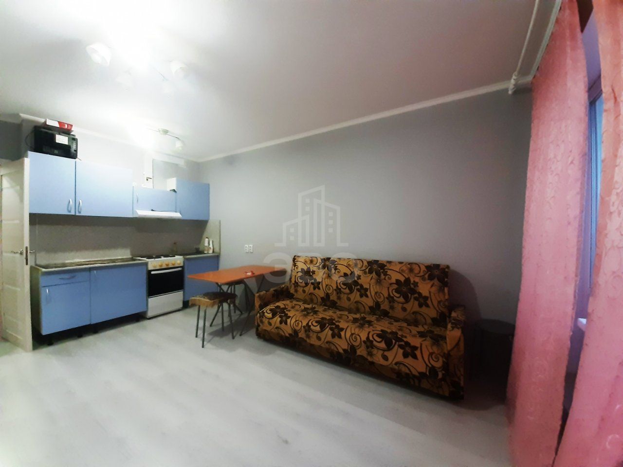 однокомнатная квартира в Санкт-Петербурге по адресу: Валдайская ул., 1, к 1