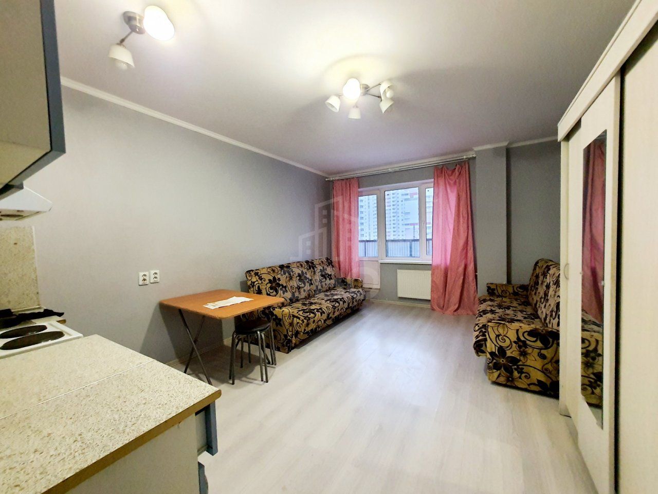 однокомнатная квартира в Санкт-Петербурге по адресу: Валдайская ул., 1, к 1