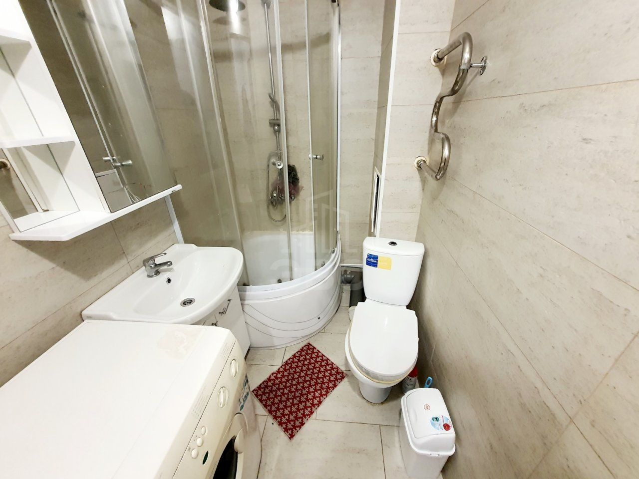 однокомнатная квартира в Санкт-Петербурге по адресу: Валдайская ул., 1, к 1