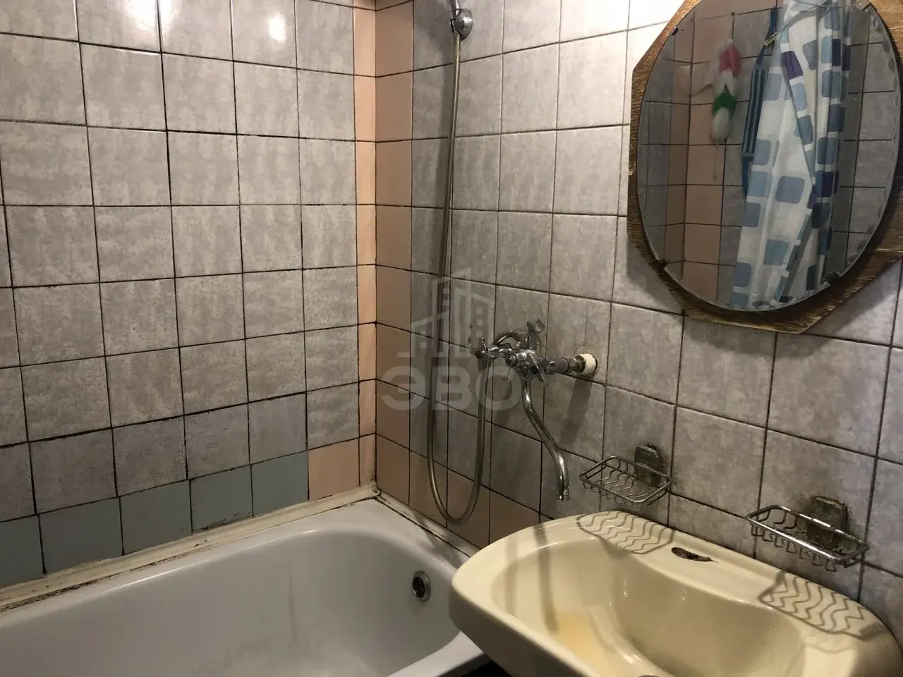 трехкомнатная квартира в Санкт-Петербурге по адресу: Дунайский проспект, 7