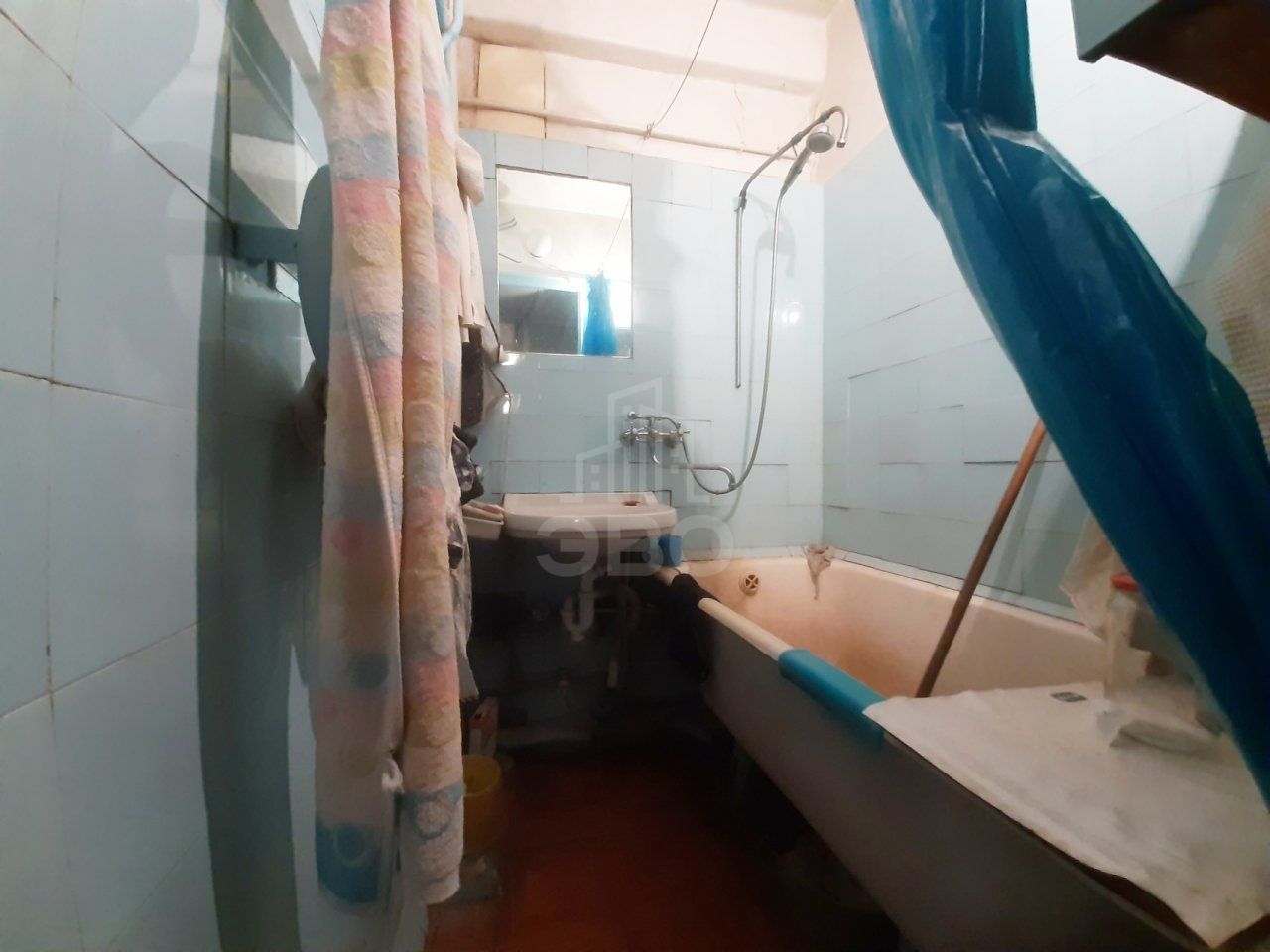 комната в Санкт-Петербурге по адресу: Крыленко ул., 21, к 2