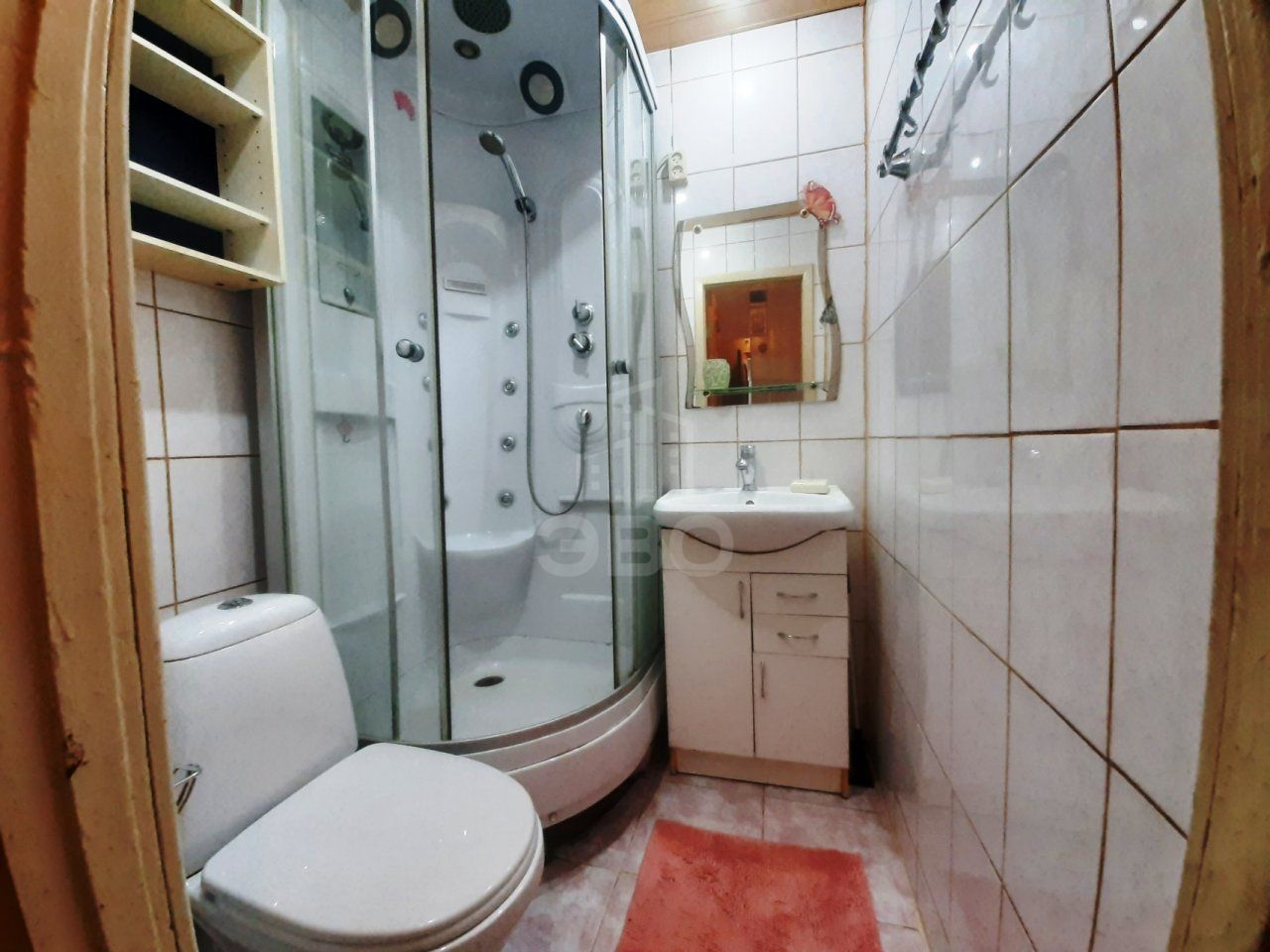 двухкомнатная квартира в Санкт-Петербурге по адресу: Школьная ул., 7