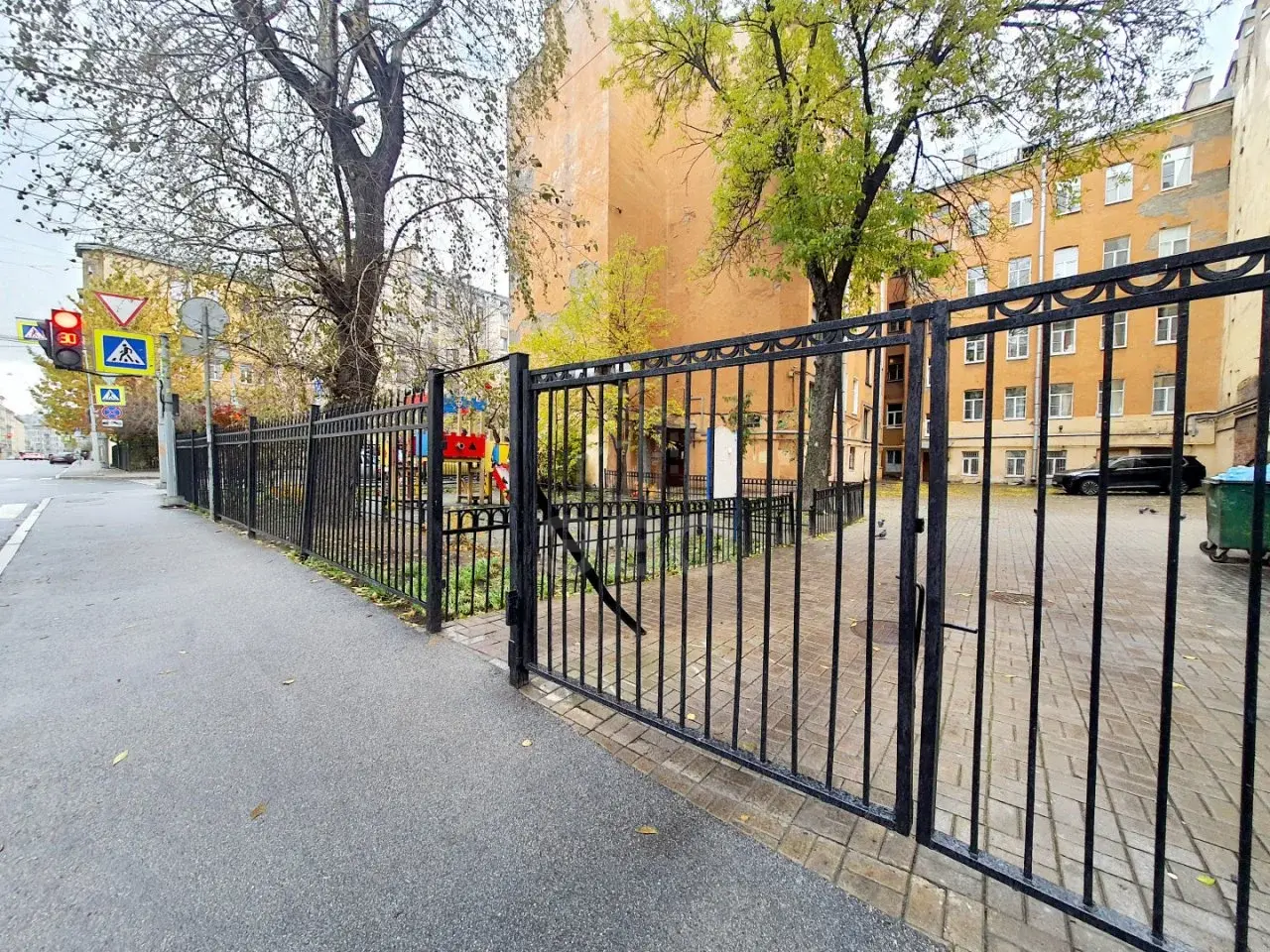 двухкомнатная квартира в Санкт-Петербурге по адресу: 8-я Советская ул., 32, к 13