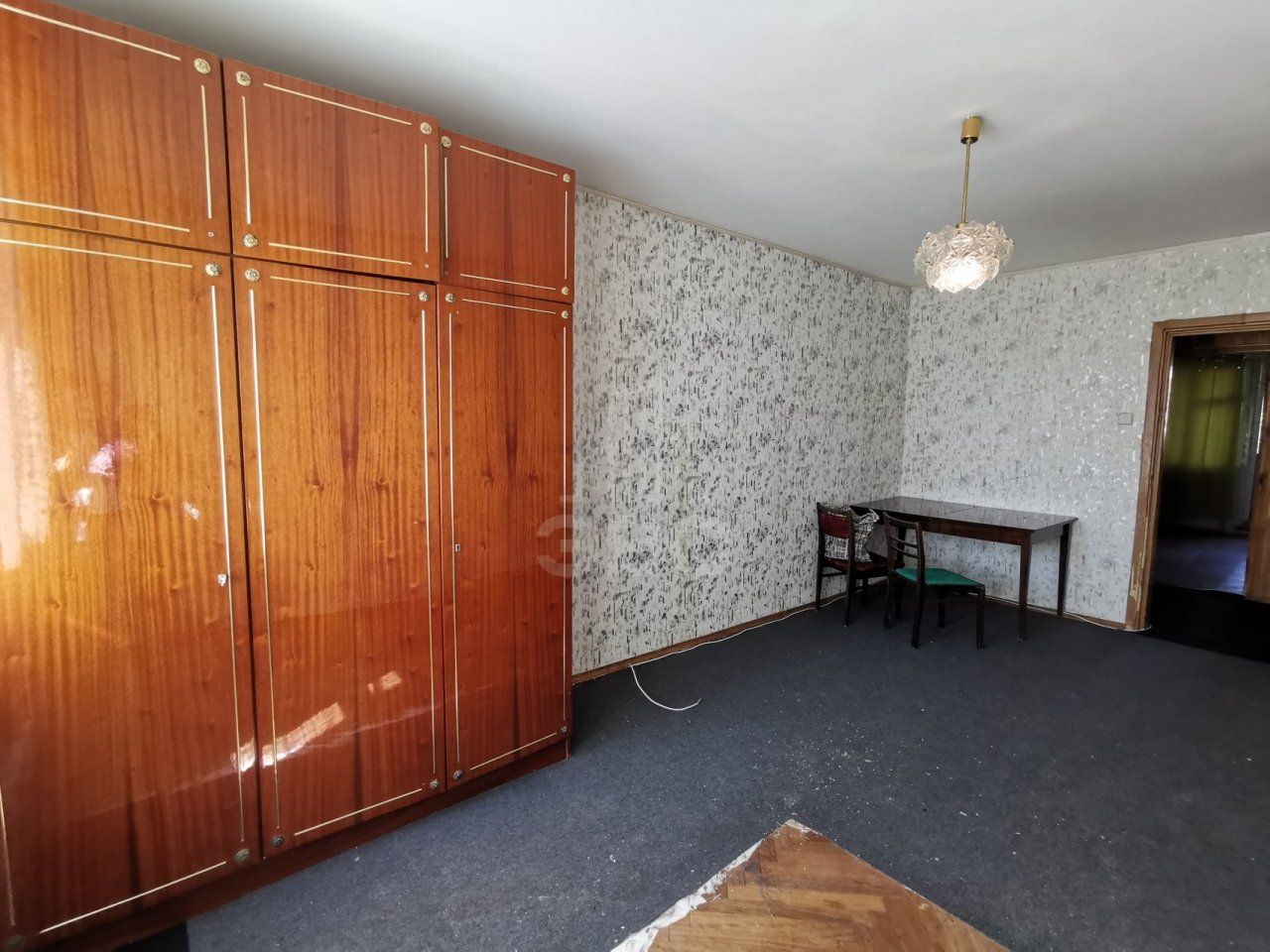 трехкомнатная квартира в Санкт-Петербурге по адресу: Хасанская ул., 14, к 1