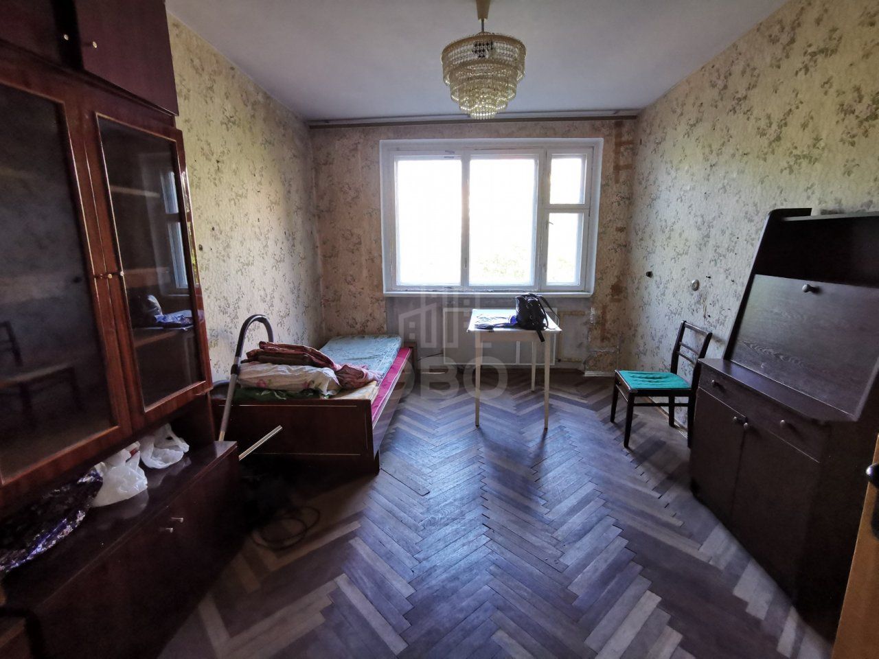 трехкомнатная квартира в Санкт-Петербурге по адресу: Хасанская ул., 14, к 1