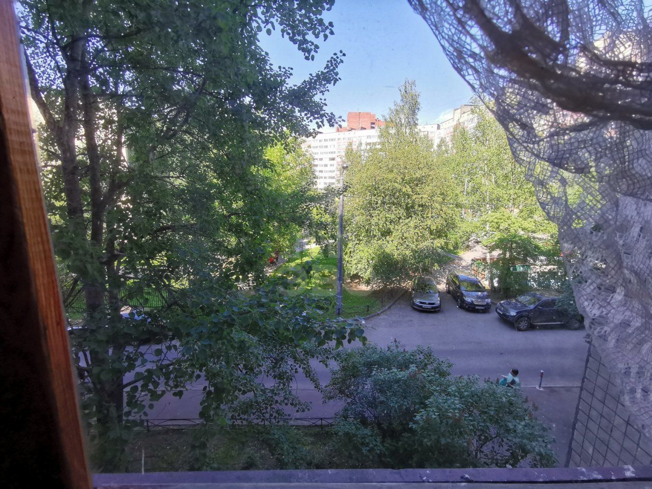 трехкомнатная квартира в Санкт-Петербурге по адресу: Хасанская ул., 14, к 1