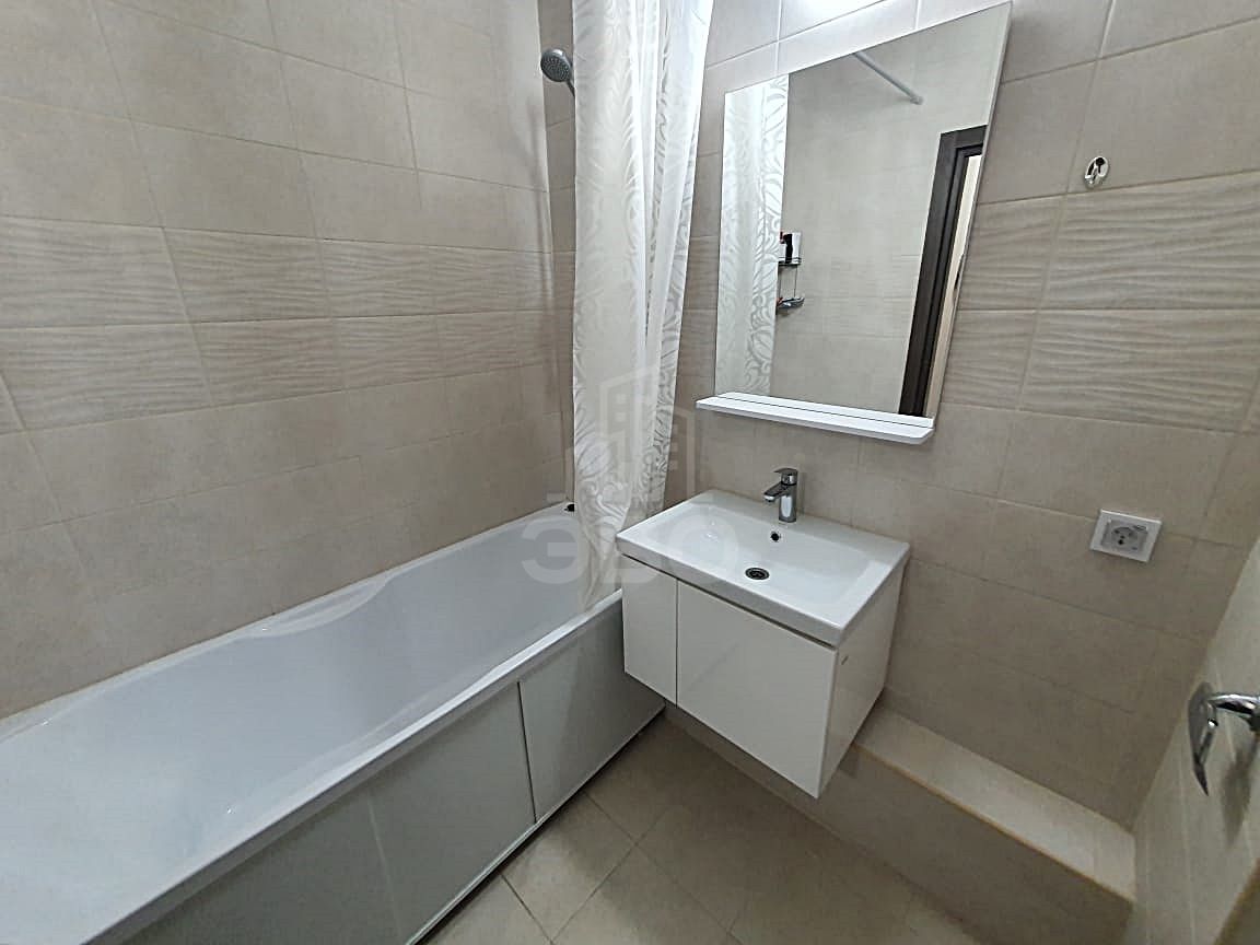 однокомнатная квартира в Санкт-Петербурге по адресу: Малая Митрофаньевская ул., 5, к 1