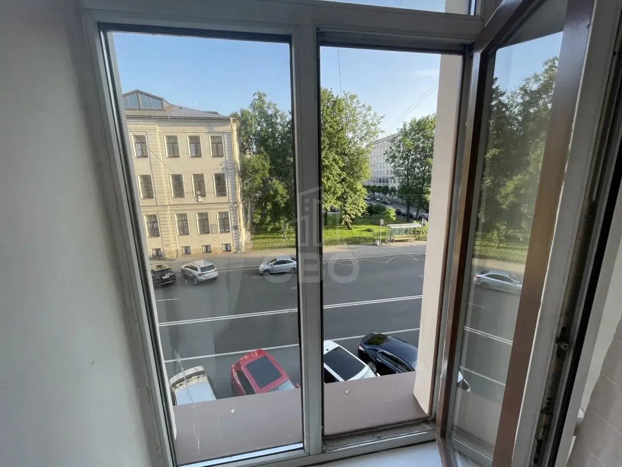 трехкомнатная квартира в Санкт-Петербурге по адресу: Тверская ул., 12