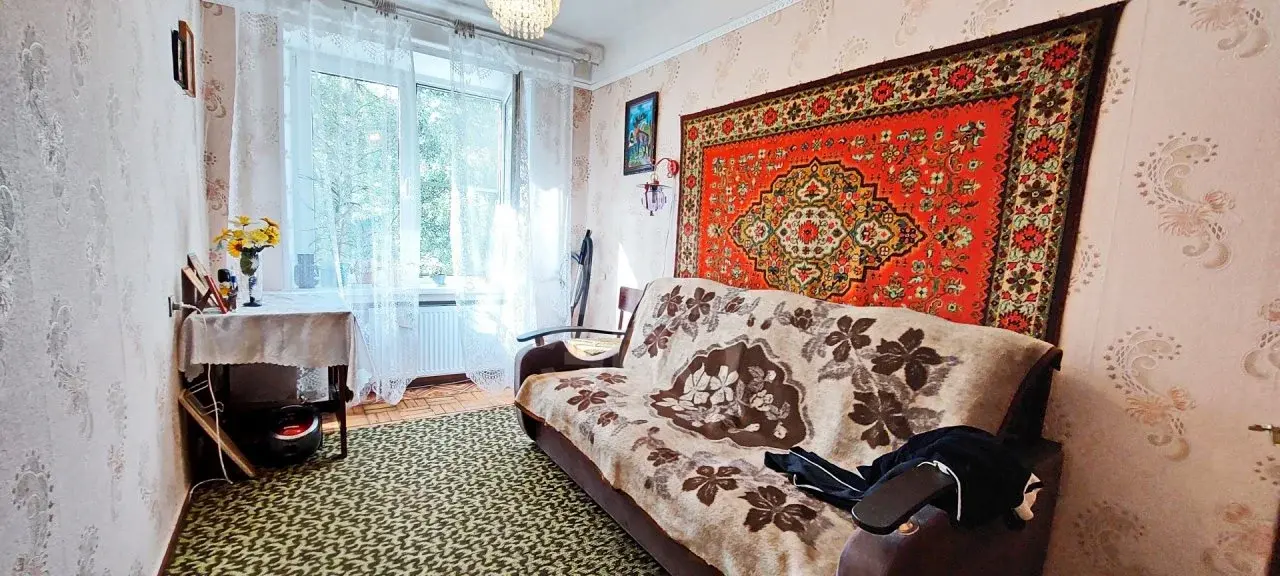 трехкомнатная квартира в Санкт-Петербурге по адресу: Гражданский проспект, 110, к 4