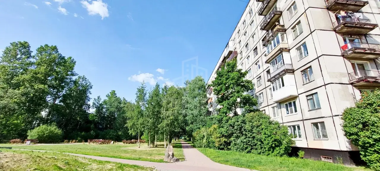трехкомнатная квартира в Санкт-Петербурге по адресу: Гражданский проспект, 110, к 4