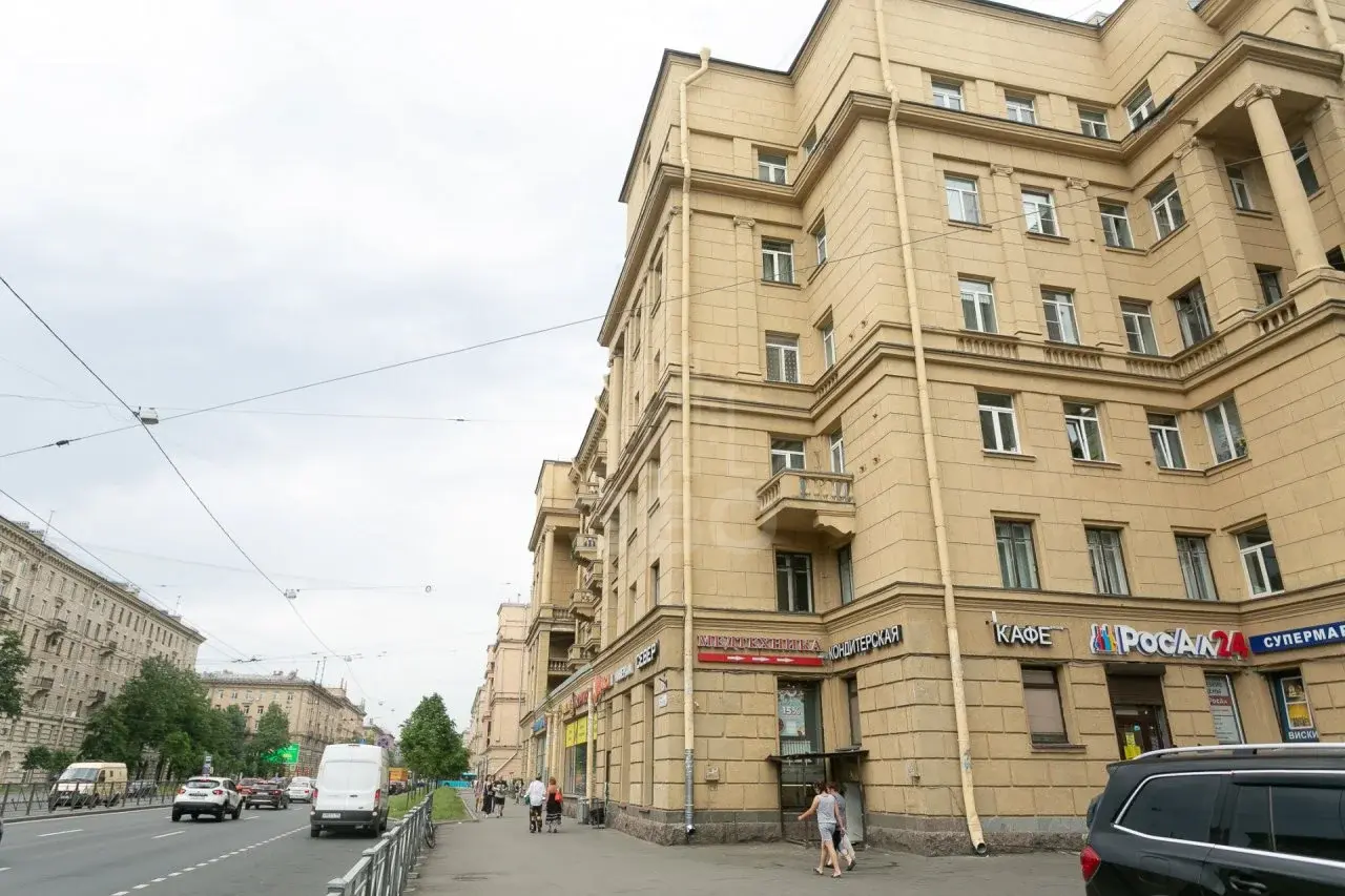 двухкомнатная квартира в Санкт-Петербурге по адресу: Стачек проспект, 88