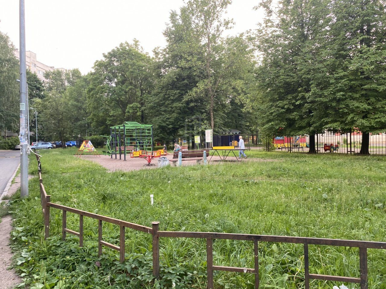 трехкомнатная квартира в Санкт-Петербурге по адресу: Художников проспект, 18, к 2