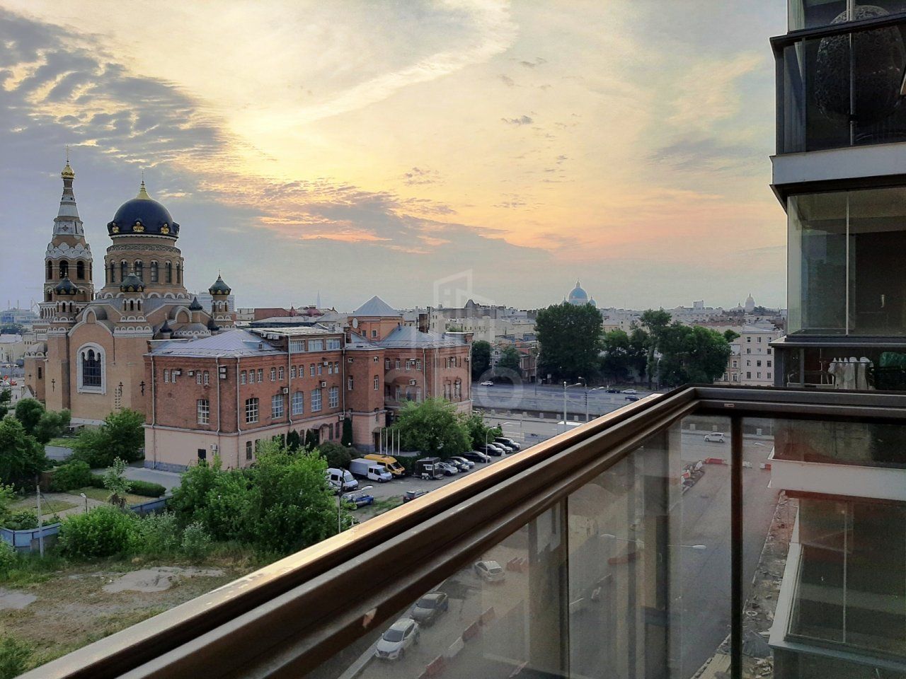 однокомнатная квартира в Санкт-Петербурге по адресу: Обводного канала наб., 108