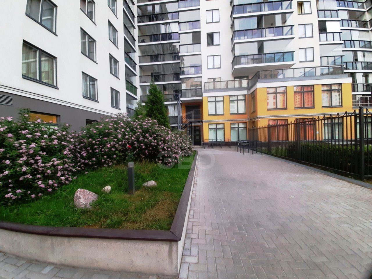 однокомнатная квартира в Санкт-Петербурге по адресу: Обводного канала наб., 108