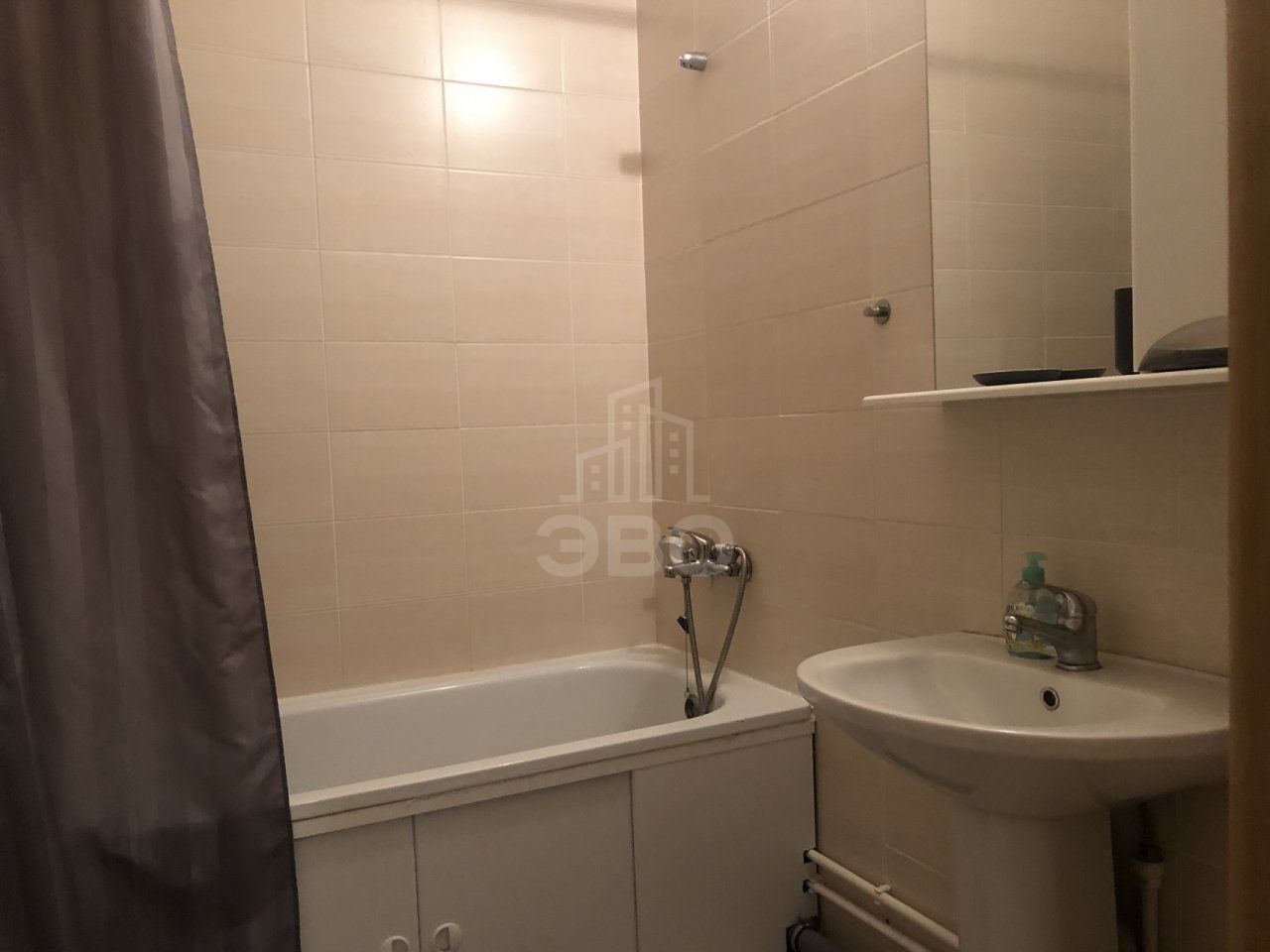 однокомнатная квартира в Санкт-Петербурге по адресу: Кушелевская дор., 3, к 13