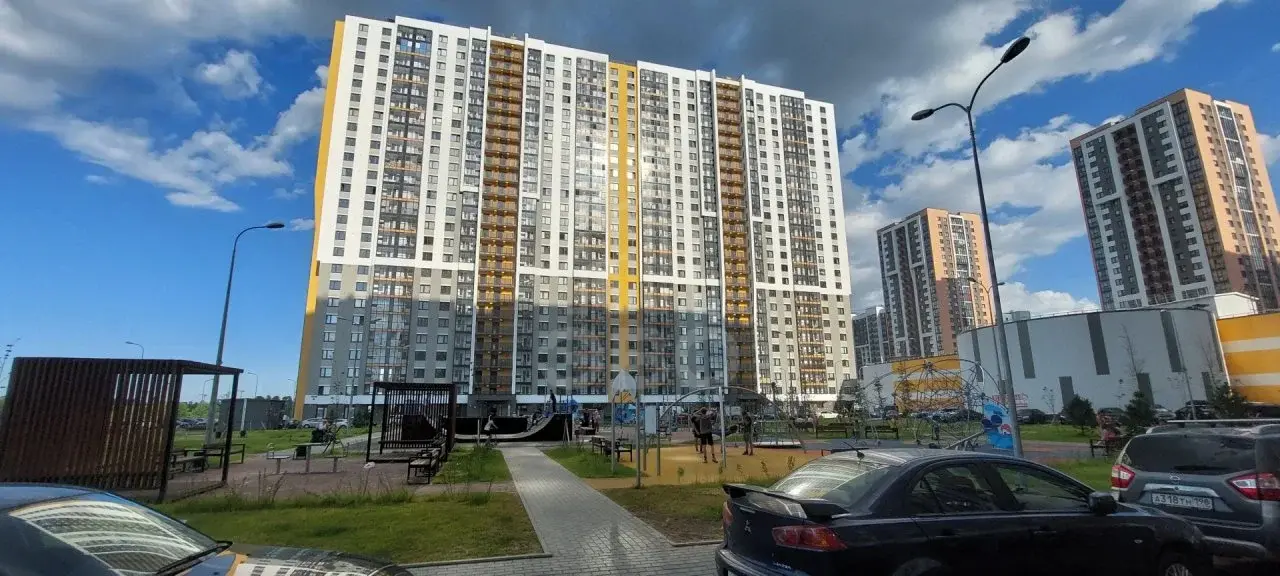 однокомнатная квартира в Санкт-Петербурге по адресу: Лидии Зверевой ул., 5, к 1