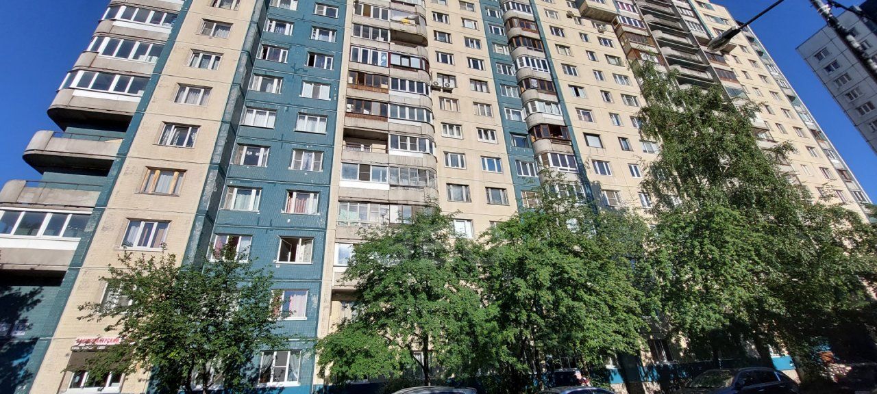 двухкомнатная квартира в Санкт-Петербурге по адресу: Индустриальный проспект, 17, к 3