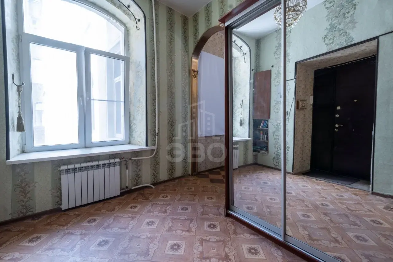 двухкомнатная квартира в Санкт-Петербурге по адресу: Кирочная ул., 49