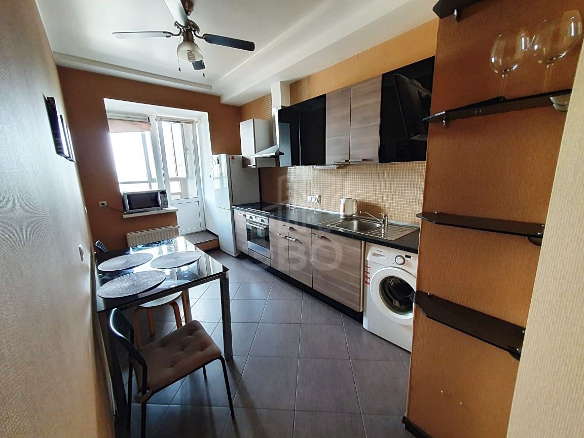 однокомнатная квартира в Санкт-Петербурге по адресу: Есенина ул., 1, к 1