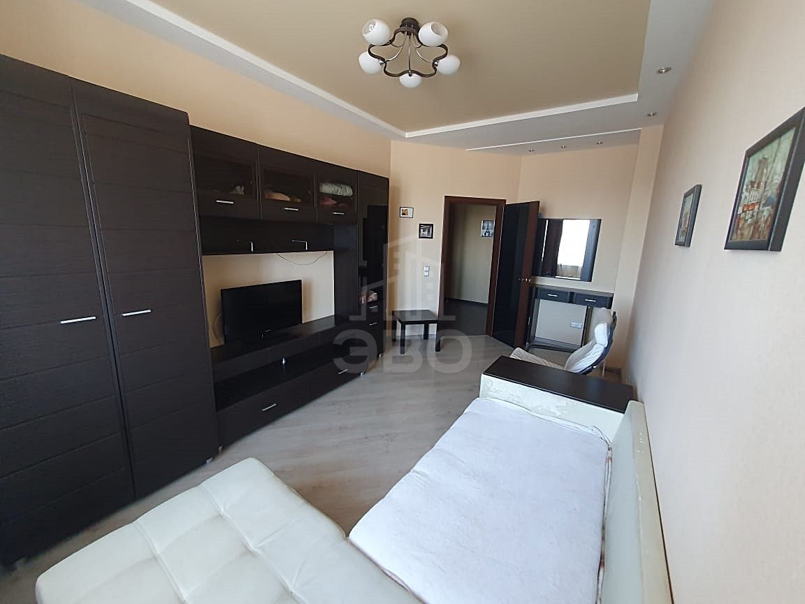 однокомнатная квартира в Санкт-Петербурге по адресу: Есенина ул., 1, к 1