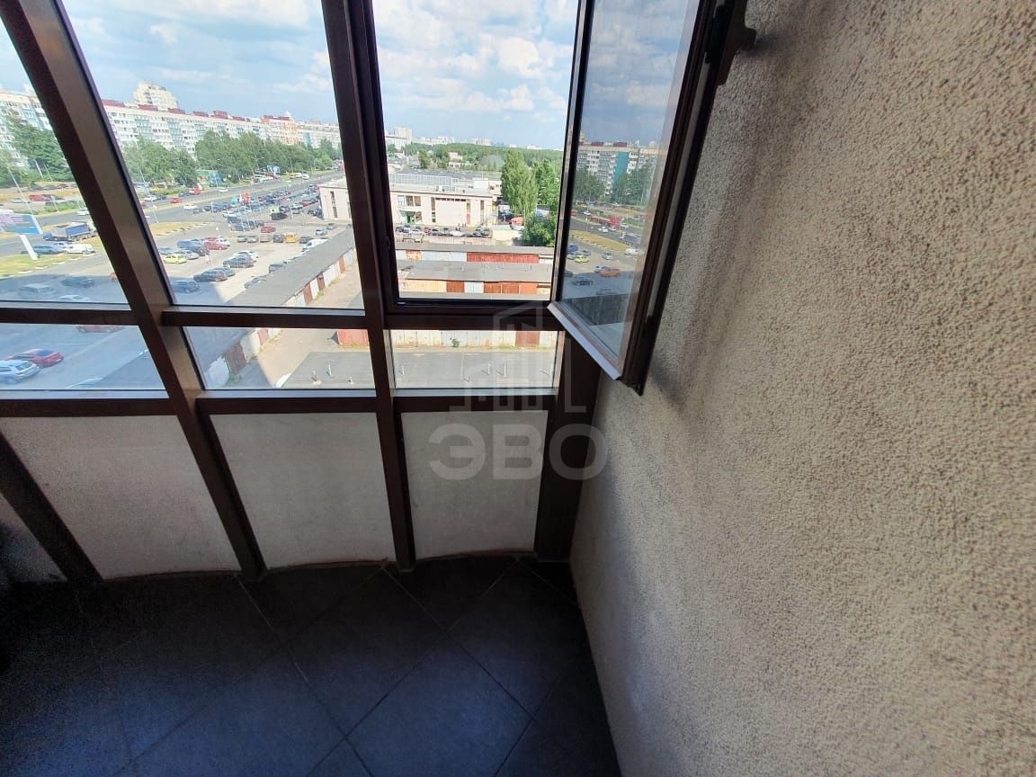 однокомнатная квартира в Санкт-Петербурге по адресу: Есенина ул., 1, к 1