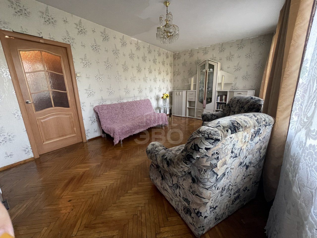 комната в Санкт-Петербурге по адресу: Малая Балканская ул., 60, к 1