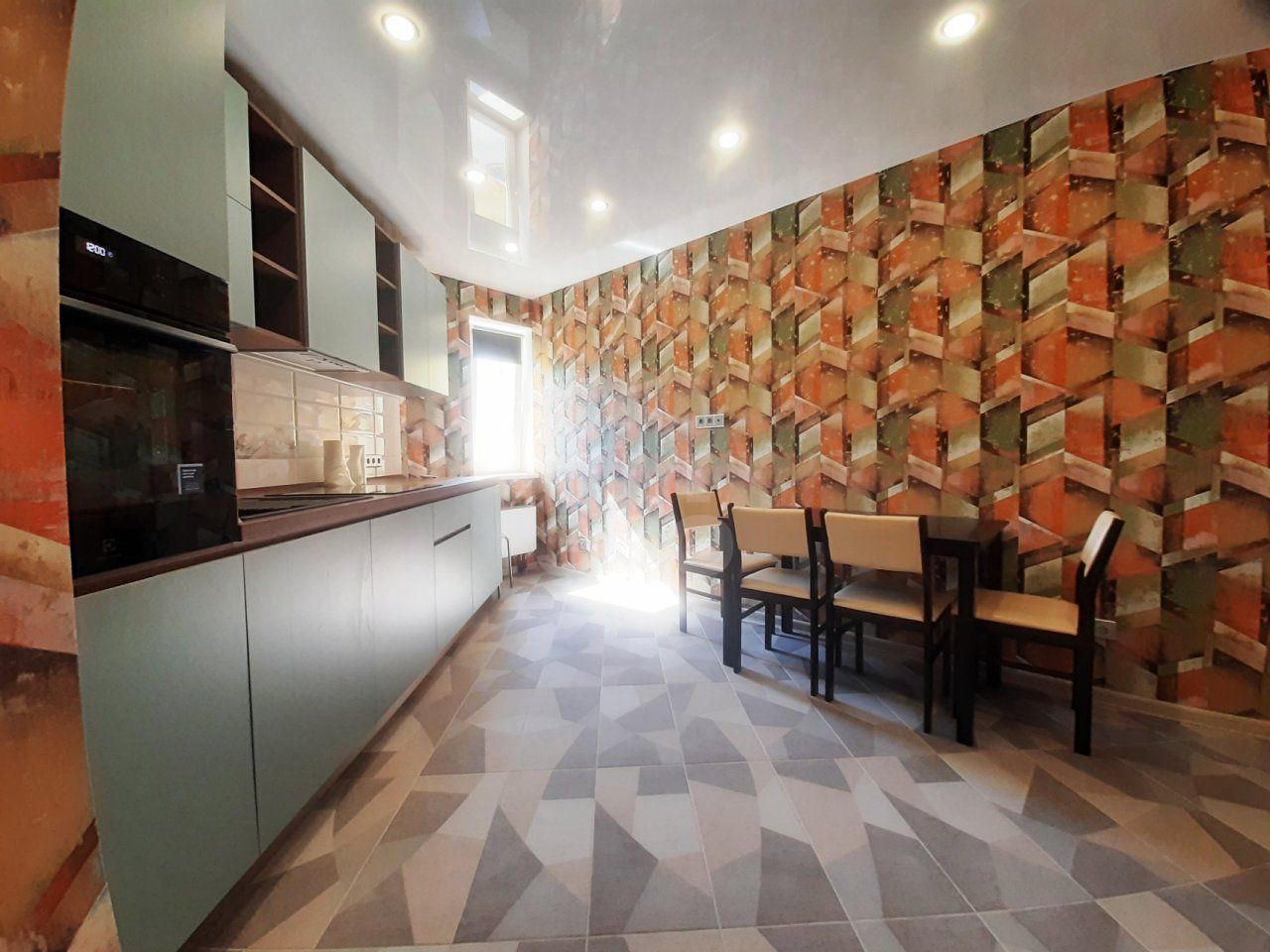 трехкомнатная квартира в Санкт-Петербурге по адресу: Королева проспект, 66, к 1