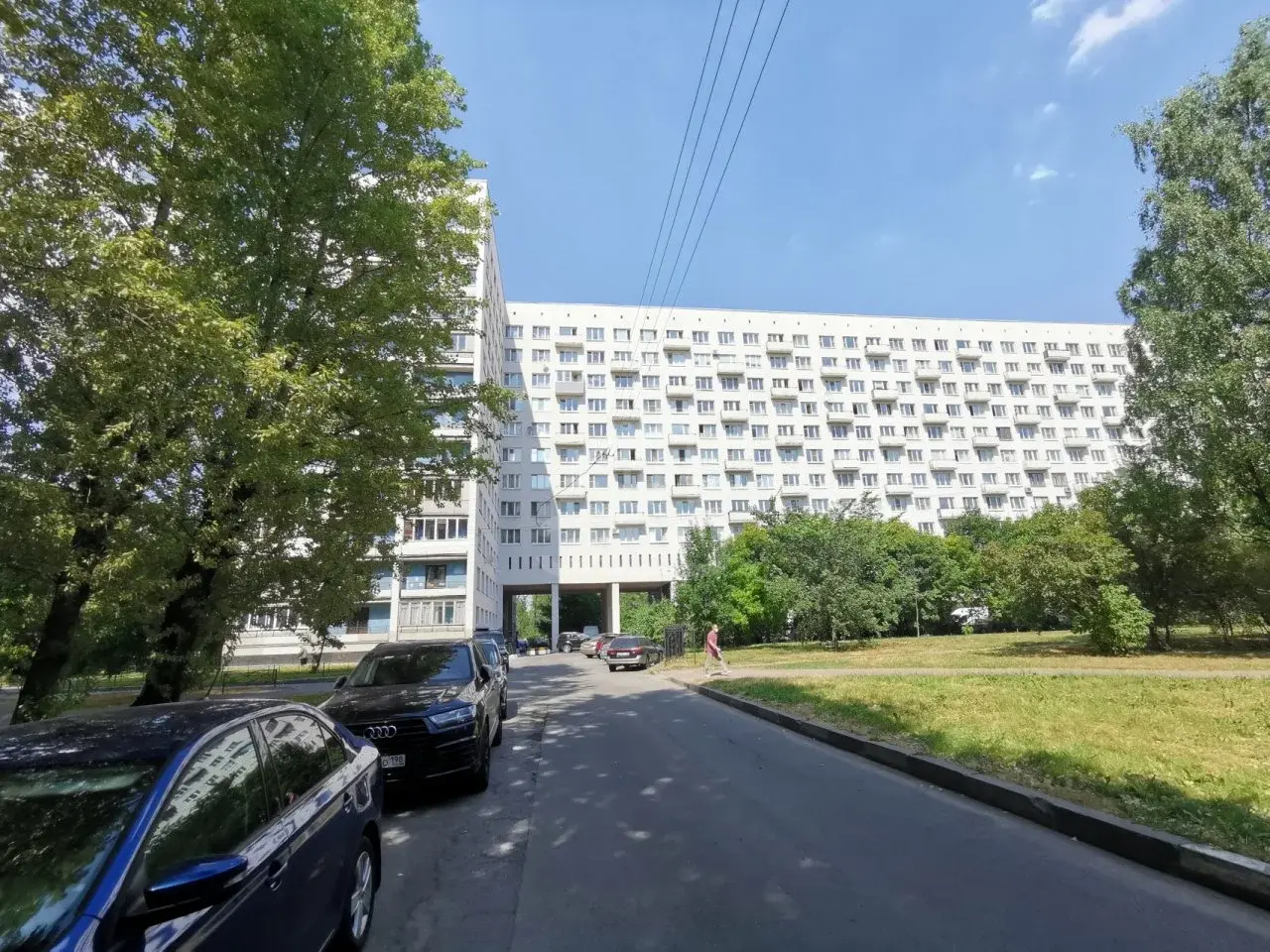 трехкомнатная квартира в Санкт-Петербурге по адресу: Бассейная ул., 53