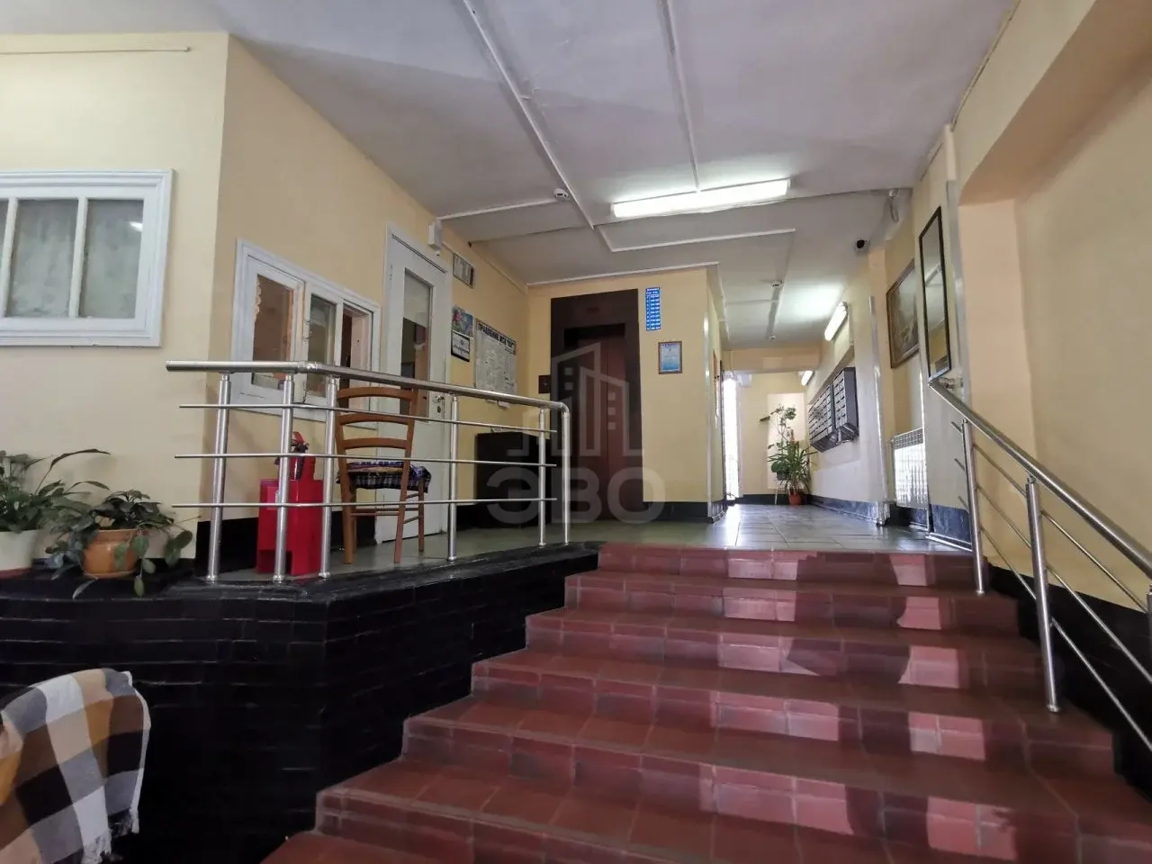 трехкомнатная квартира в Санкт-Петербурге по адресу: Бассейная ул., 53