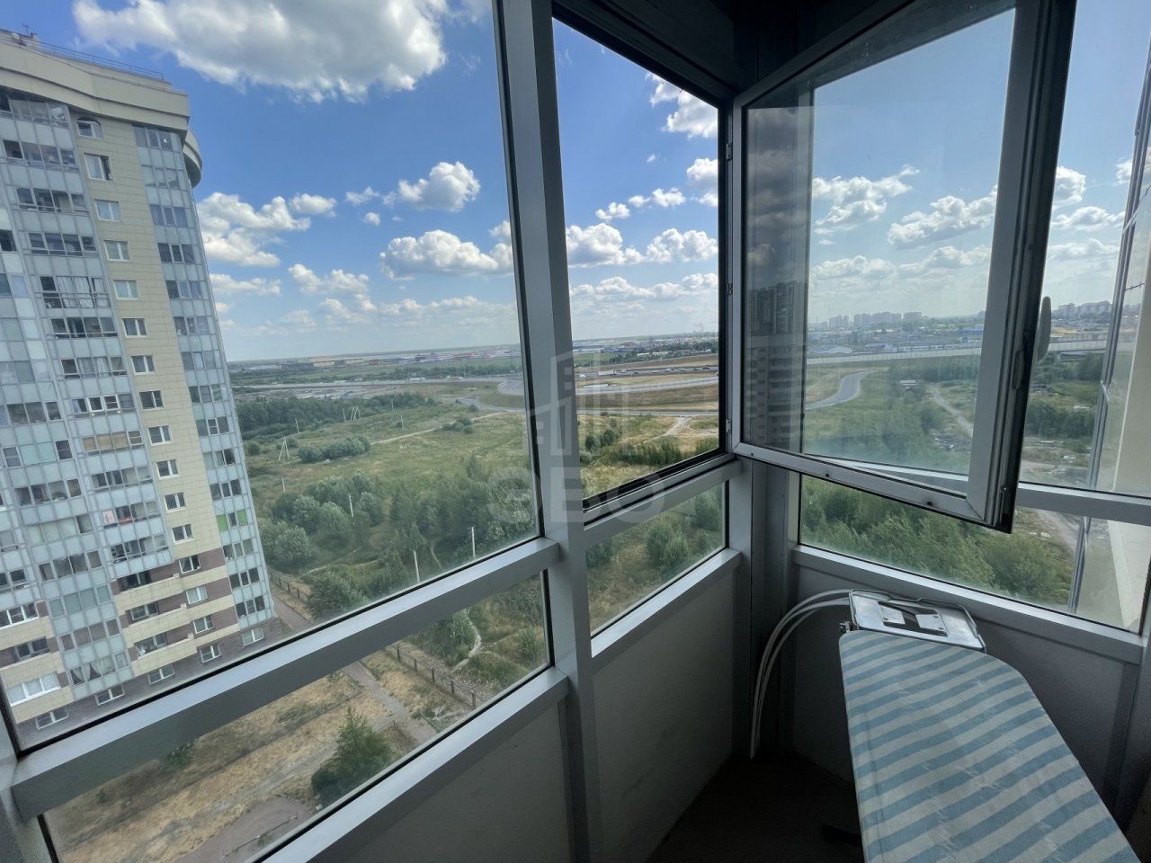 однокомнатная квартира в Санкт-Петербурге по адресу: Октябрьская наб., 126, к 2