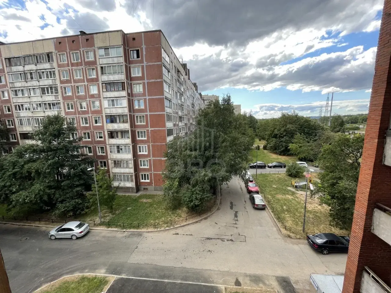 комната в Санкт-Петербурге по адресу: Ударников проспект, 17, к 1