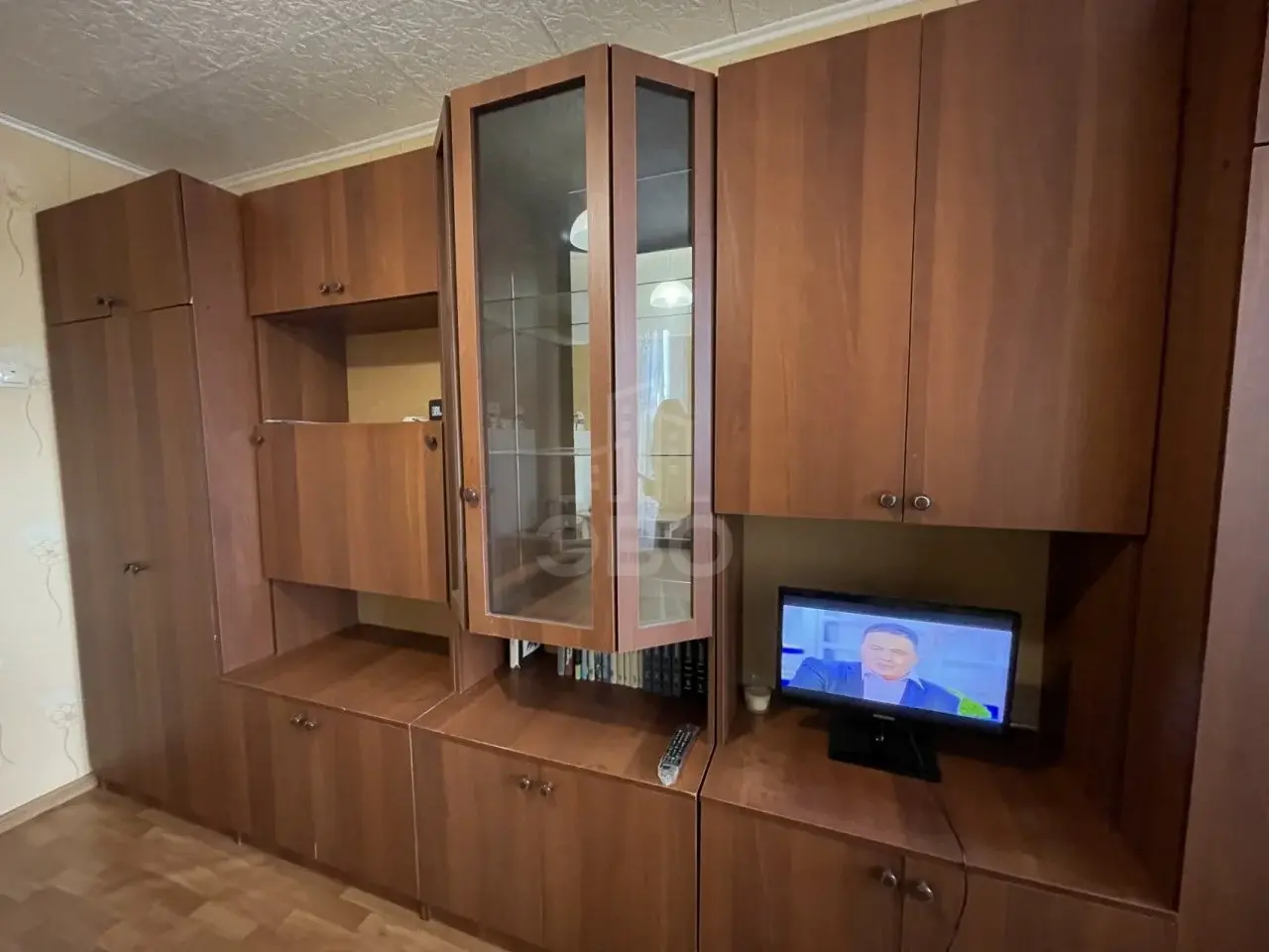 комната в Санкт-Петербурге по адресу: Ударников проспект, 17, к 1