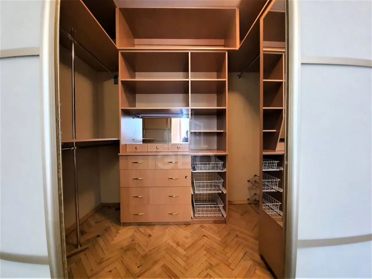 однокомнатная квартира в Санкт-Петербурге по адресу: Руставели ул., 58, к 1