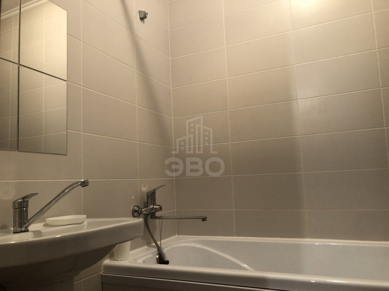 однокомнатная квартира в Санкт-Петербурге по адресу: Невзоровой ул., 9, к 1