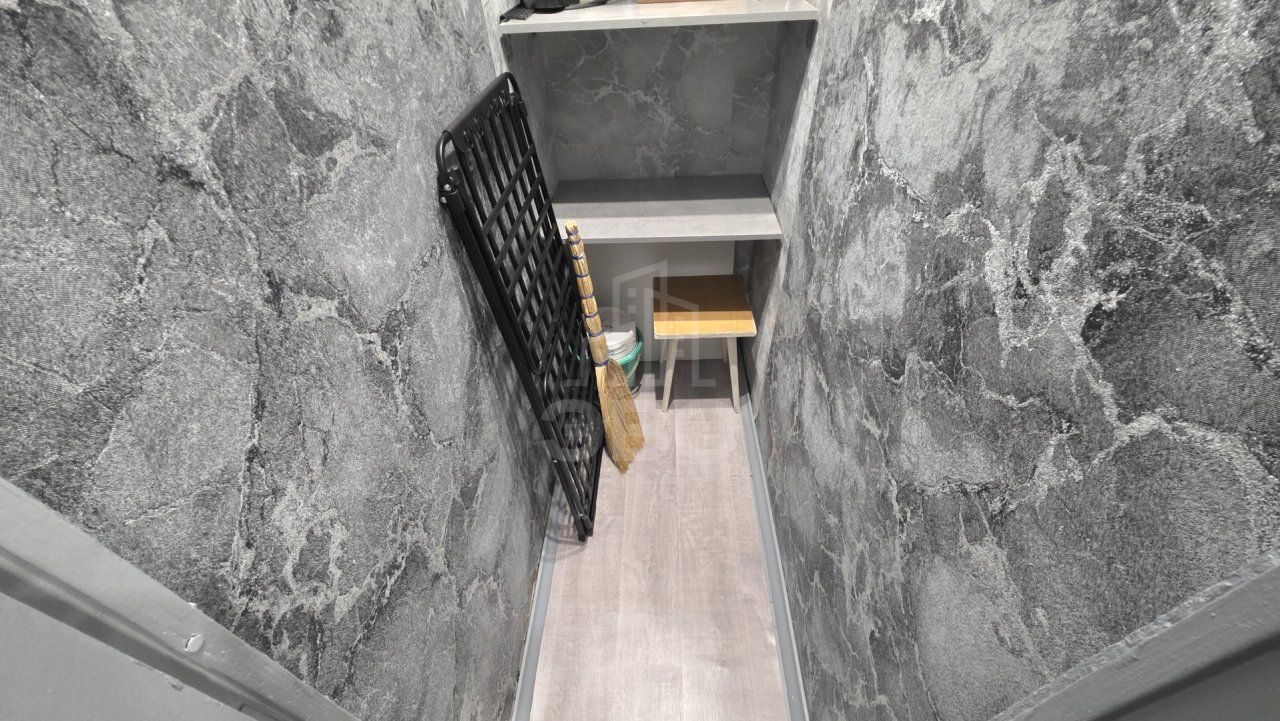 однокомнатная квартира в Санкт-Петербурге по адресу: Нахимова ул., 3, к 1