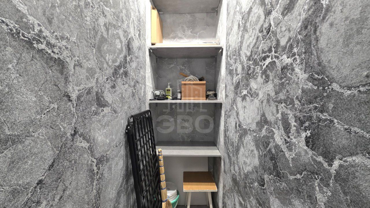 однокомнатная квартира в Санкт-Петербурге по адресу: Нахимова ул., 3, к 1