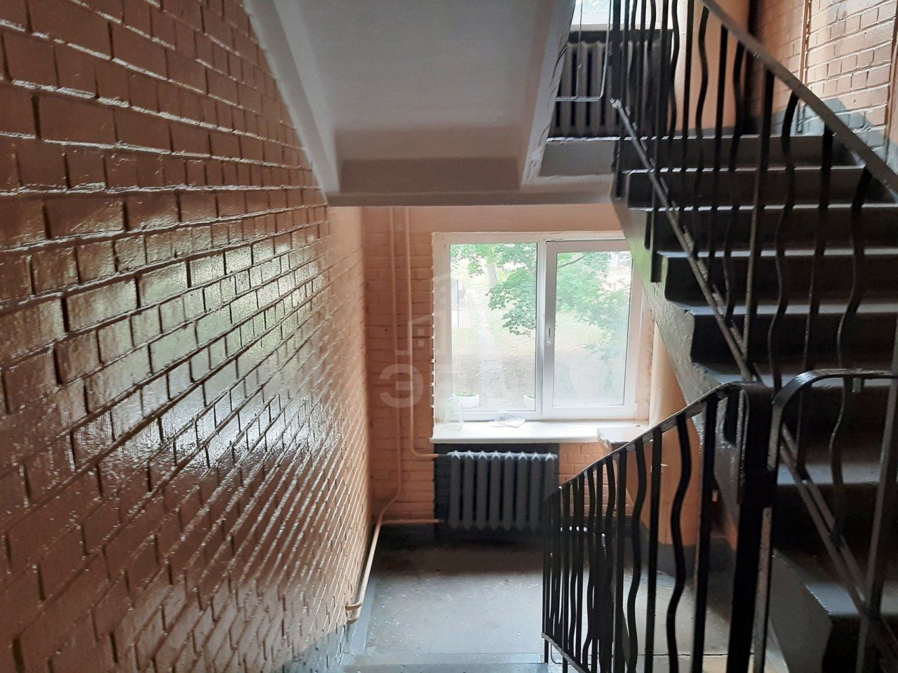 однокомнатная квартира в Санкт-Петербурге по адресу: Нахимова ул., 3, к 1