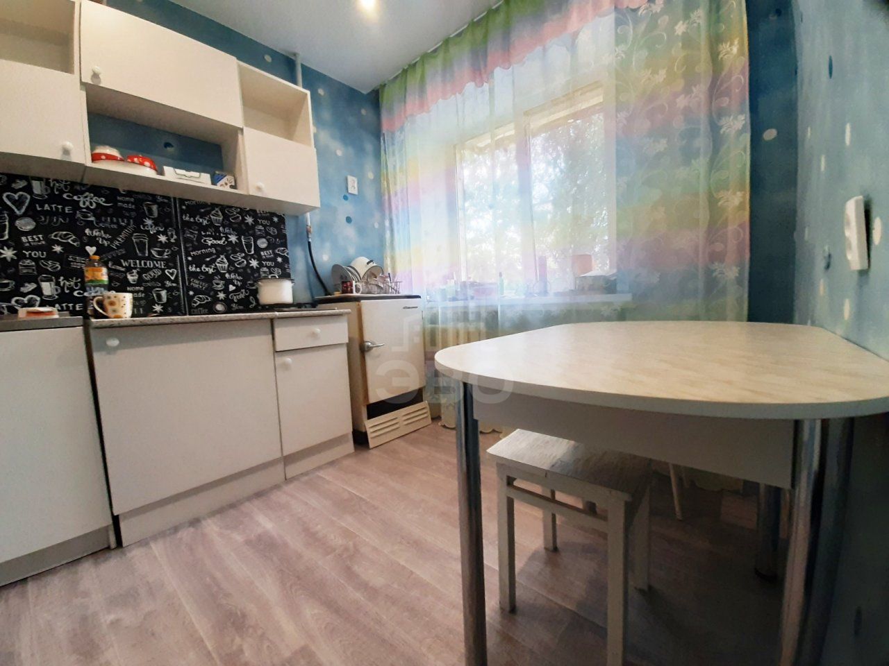 однокомнатная квартира в Санкт-Петербурге по адресу: Нахимова ул., 3, к 1