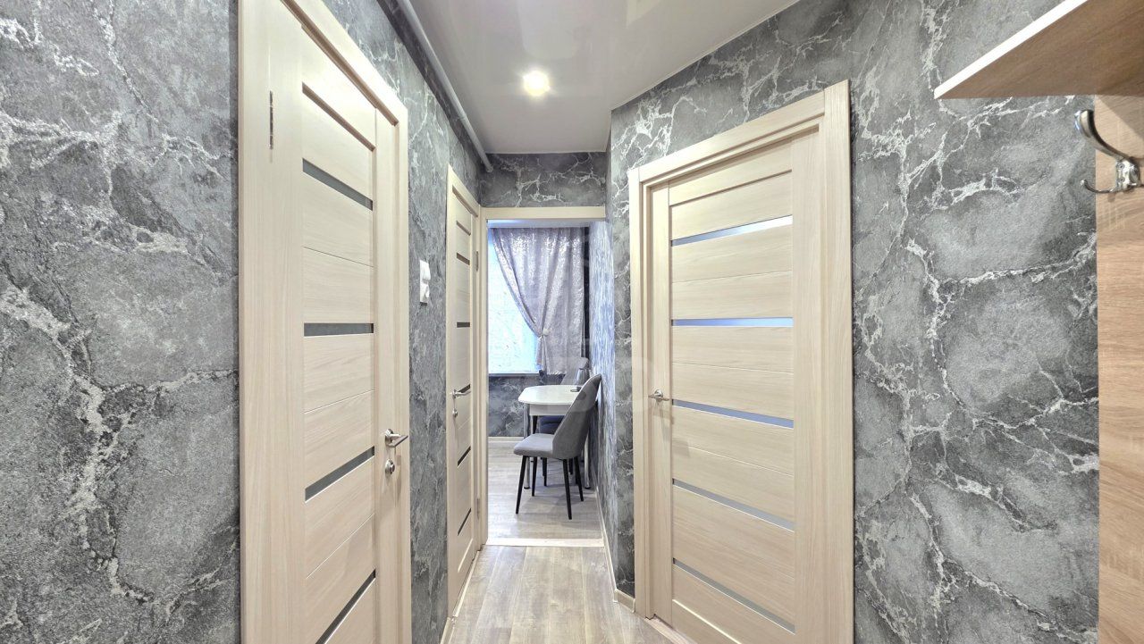 однокомнатная квартира в Санкт-Петербурге по адресу: Нахимова ул., 3, к 1