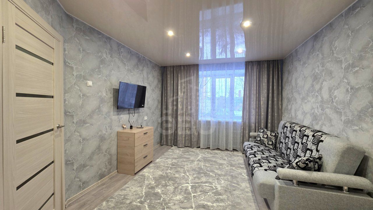 однокомнатная квартира в Санкт-Петербурге по адресу: Нахимова ул., 3, к 1